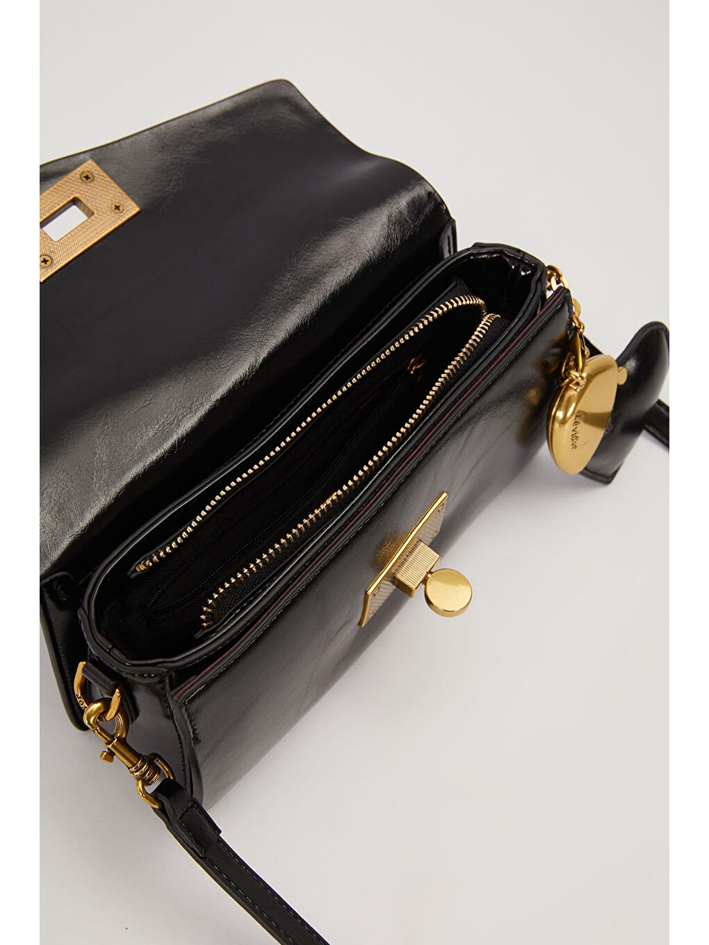 Charm Detaylı Çift Askılı Premium Çanta 930547 Siyah-2