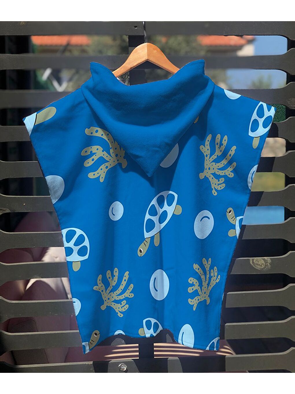 Karışık Sevimli Kaplumbağa Desenli Panço Modeli-1