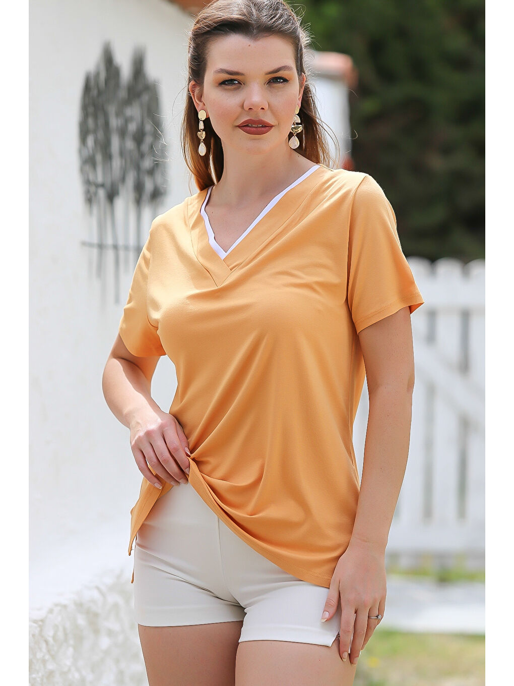 Turuncu Kayısı Rengi V Yaka Kısa Kol Örme Garnili Örme Casual T-Shirt-3