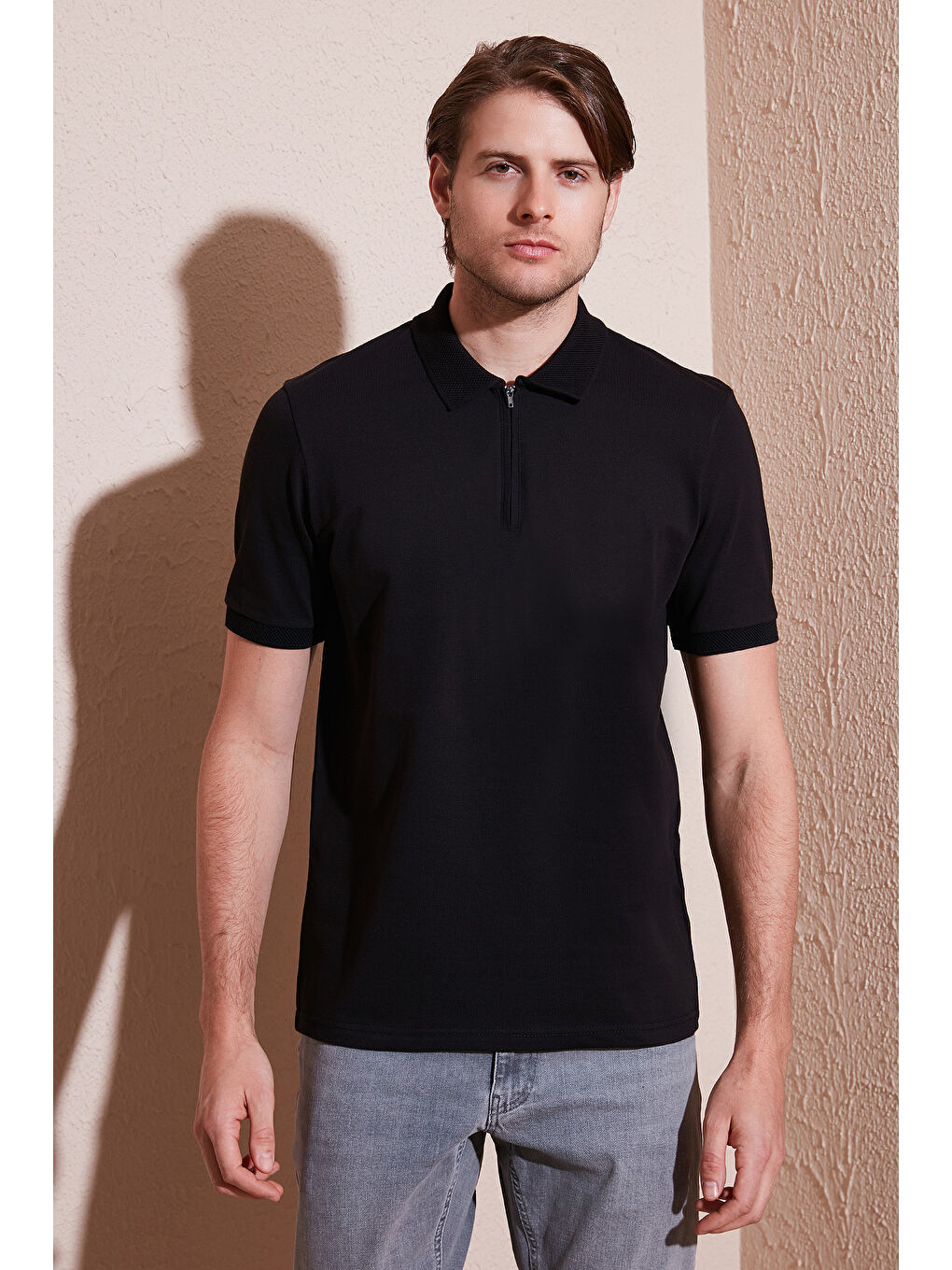 Siyah Pamuklu Regular Fit Yarım Fermuarlı Erkek Polo Yaka Tişört 5901029