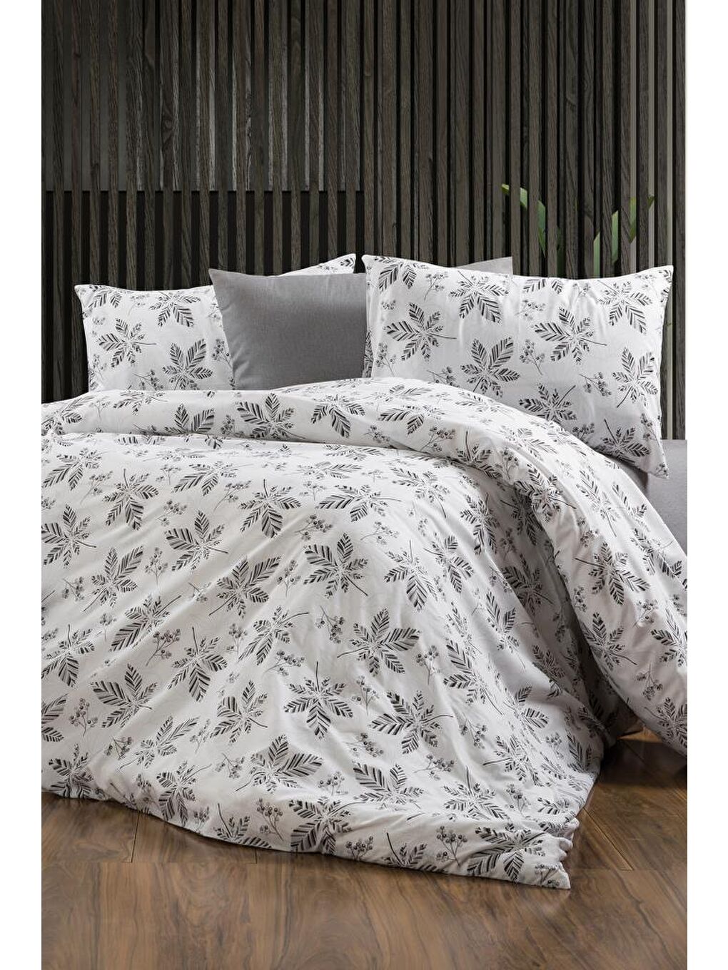 Karışık Bihter Çift Kişilik Nevresim Takımı