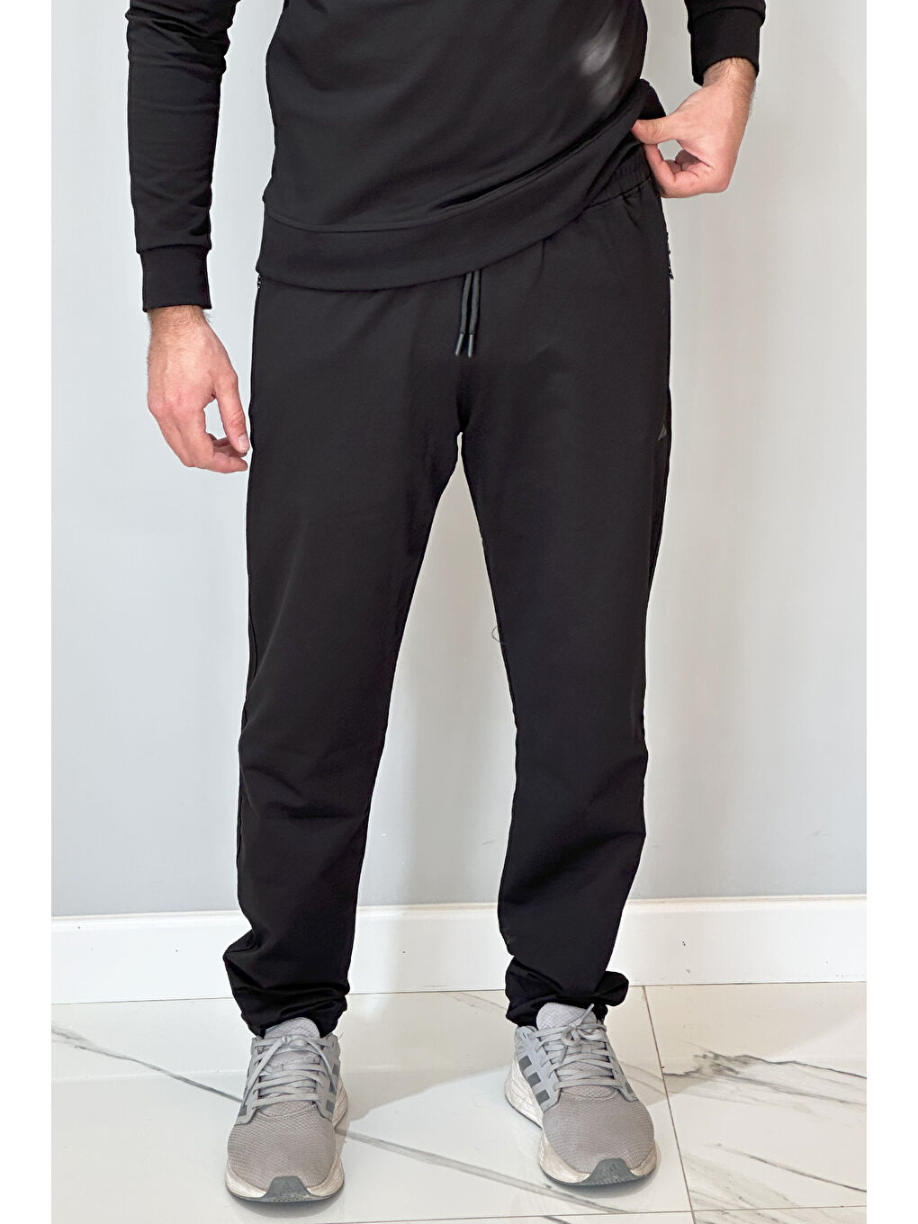 Paçası Düz Beli Lastikli 3 Cepli Erkek Eşofman Altı 24702 Siyah