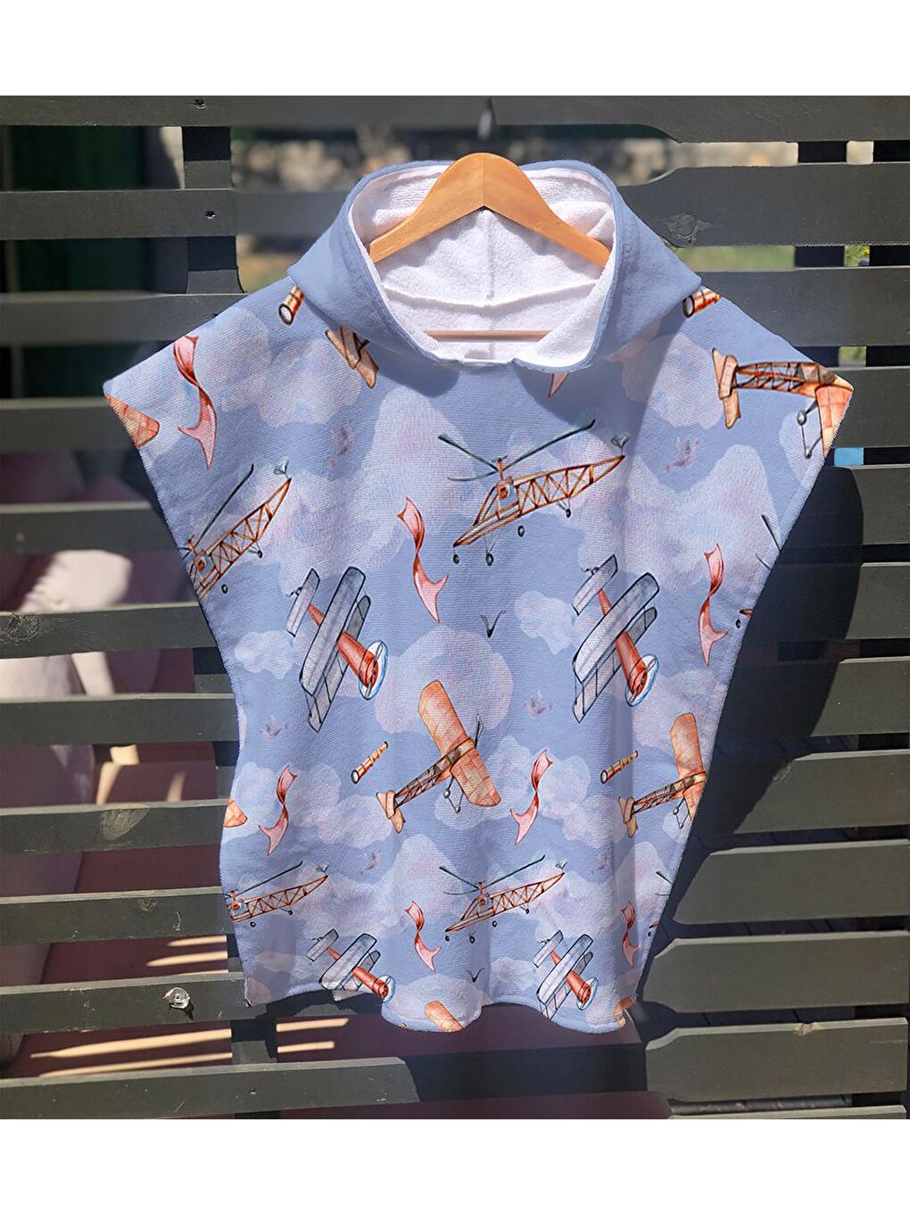 Karışık Uçak Desenli Panço Modeli