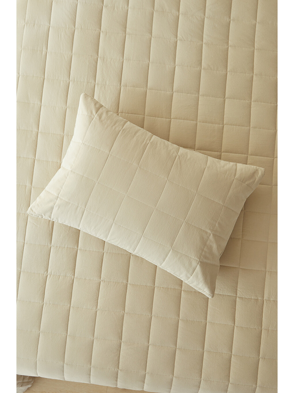 %100 Pamuk Kumaş Kapitoneli Bej Çok Amaçlı Tek Kişilik Yatak Örtüsü Seti 1 Adet 180 X 230 / 1 Adet 5-1