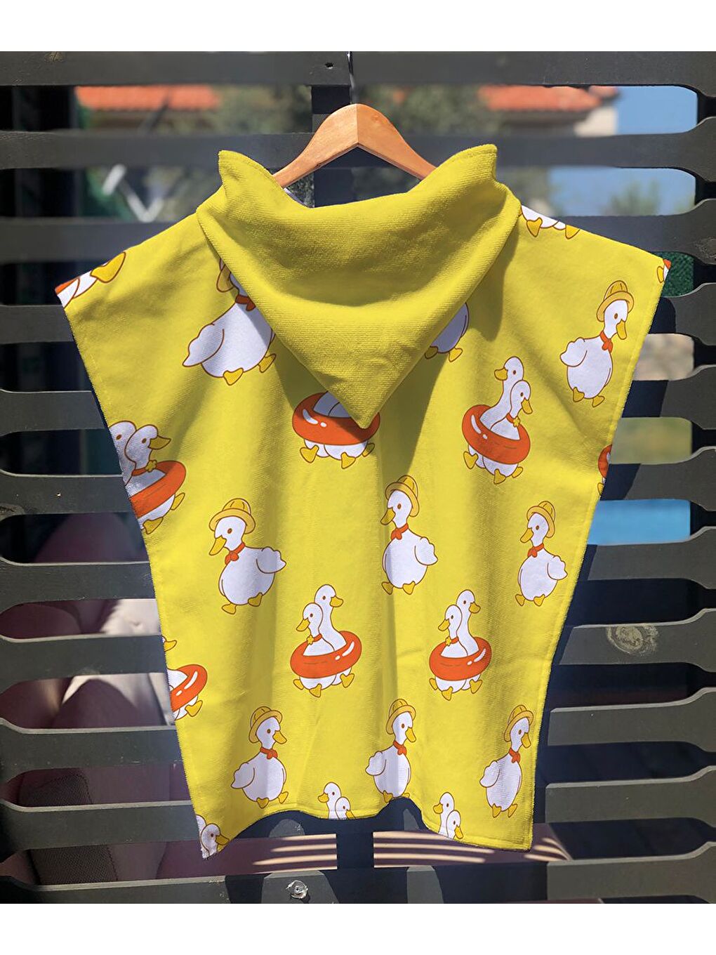 Karışık Civciv Desenli Panço Modeli-1