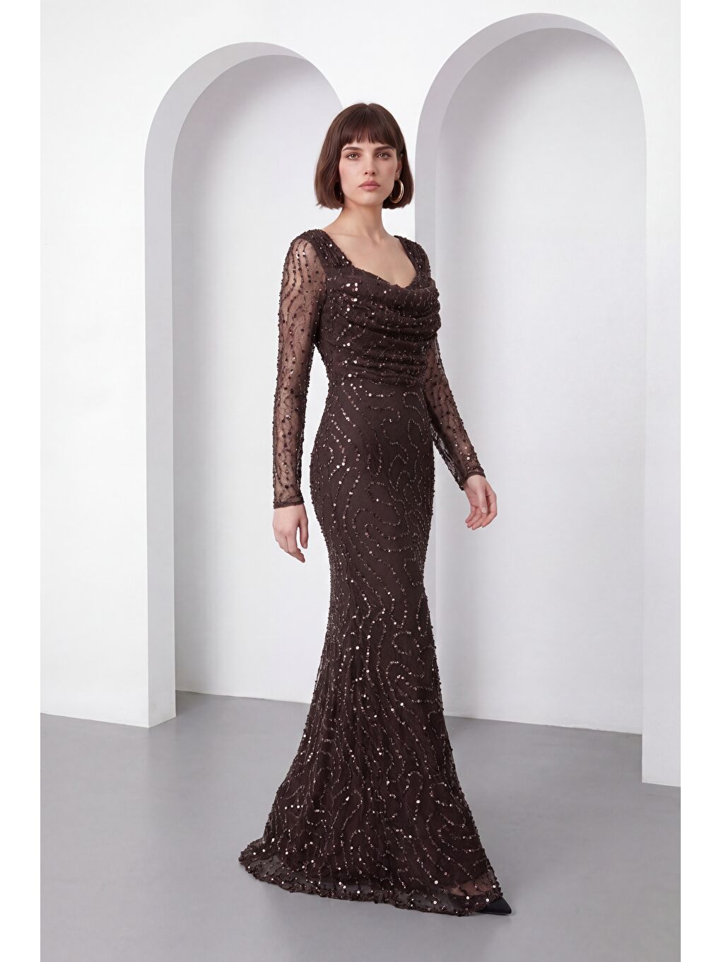 Kadın Kahverengi Uzun Kol Boncuklu Abiye Elbise