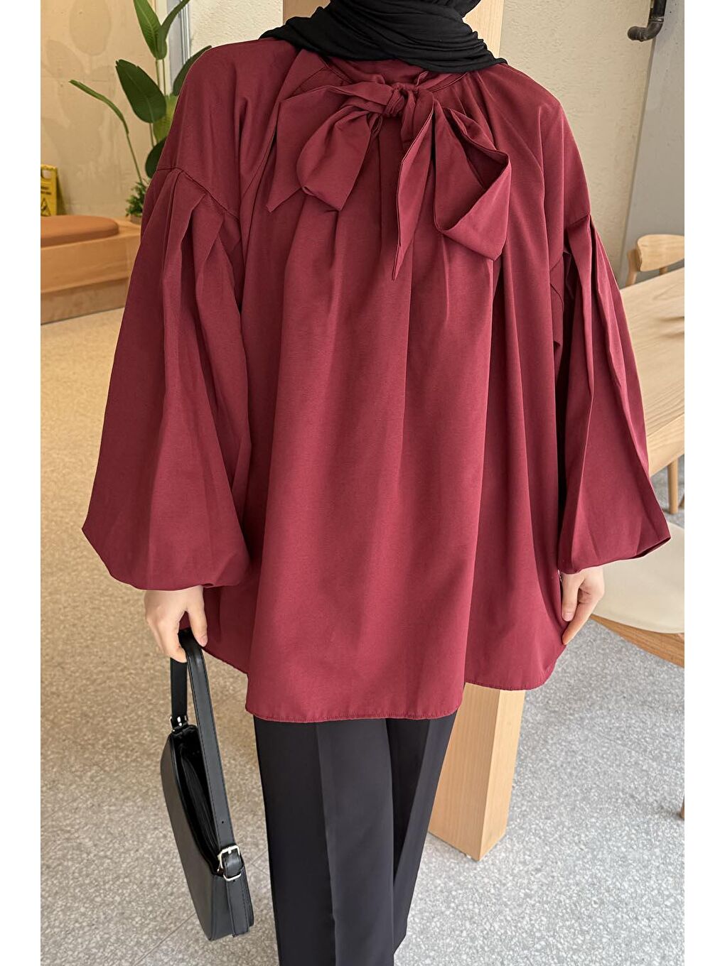 Yaka Fular Detaylı Gömlek Bordo-2