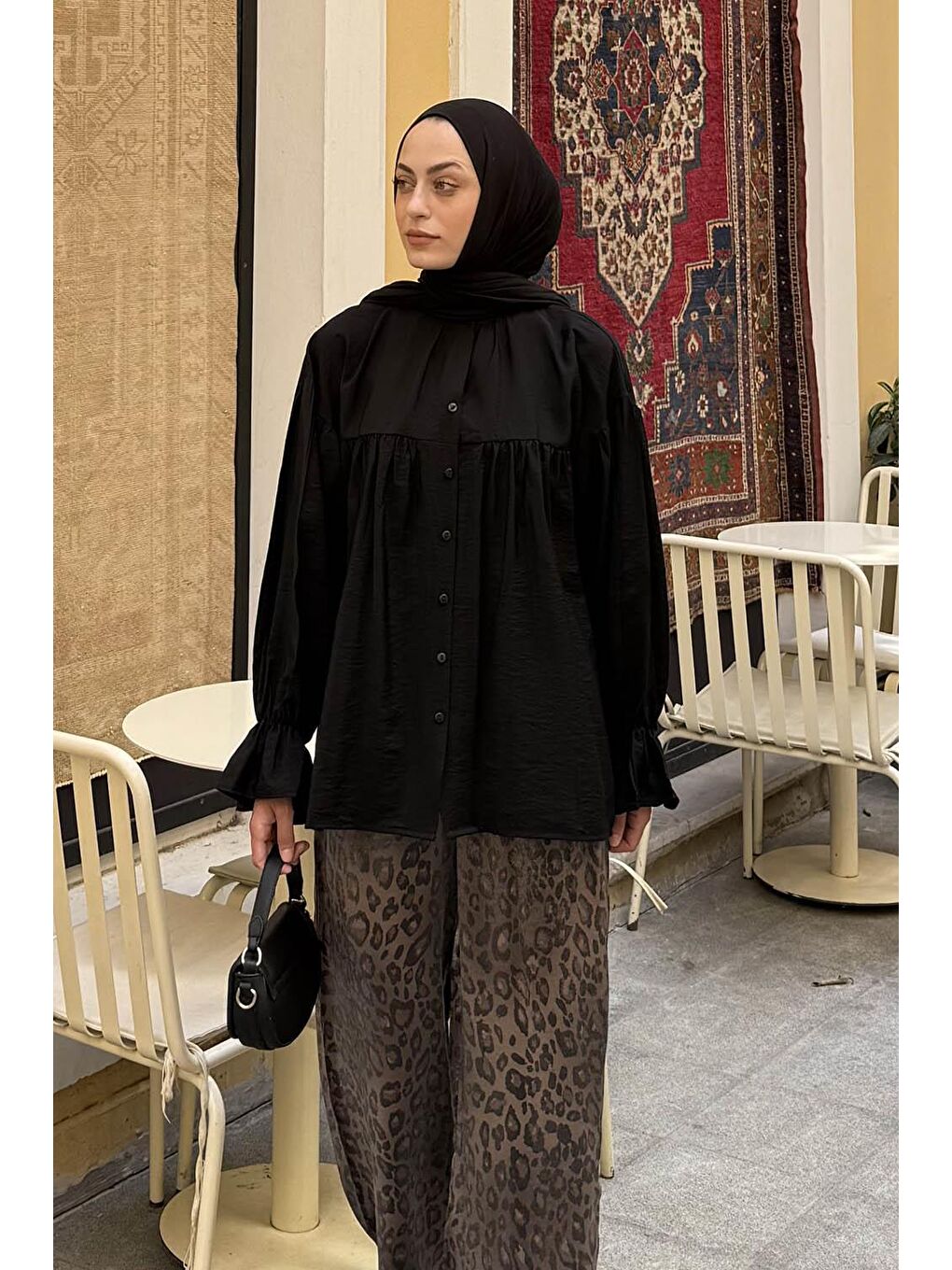 Roba Detaylı Tesettür Gömlek Siyah-1