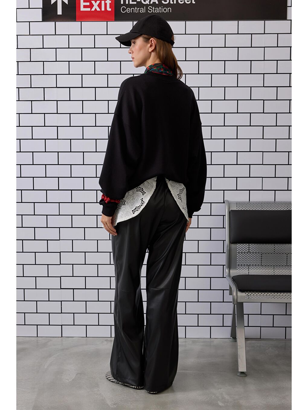 Nakışlı Sweatshirt Siyah-3