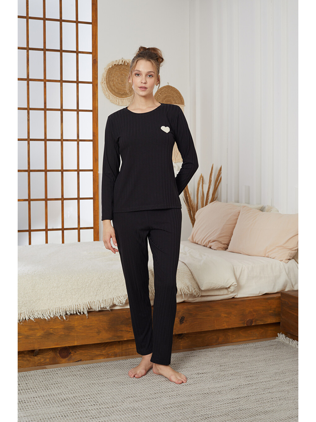 Siyah Kalp Nakışlı Fitilli Örme Pijama Takım25226003-1