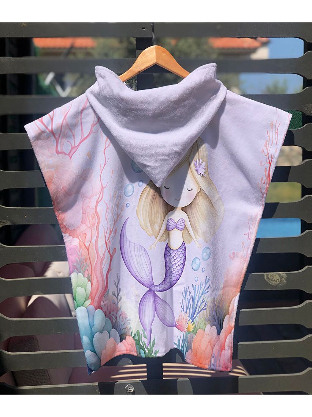 Karışık Deniz Kızı Desenli Panço Modeli-1