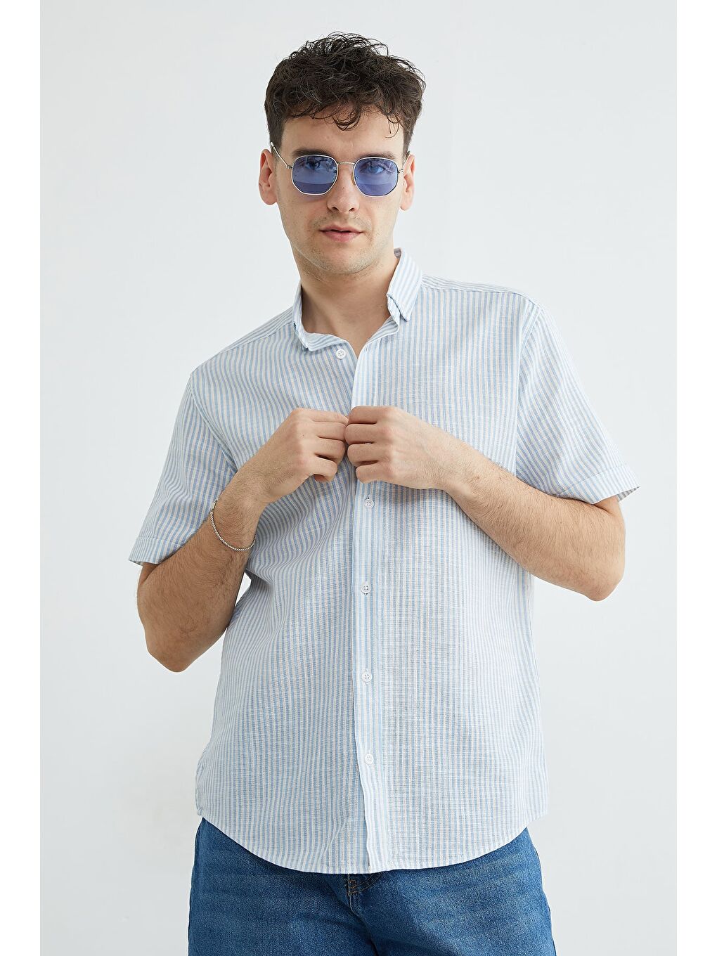 Mavi Çizgili Keten Görünümlü Kısa Kol Gömlek-1