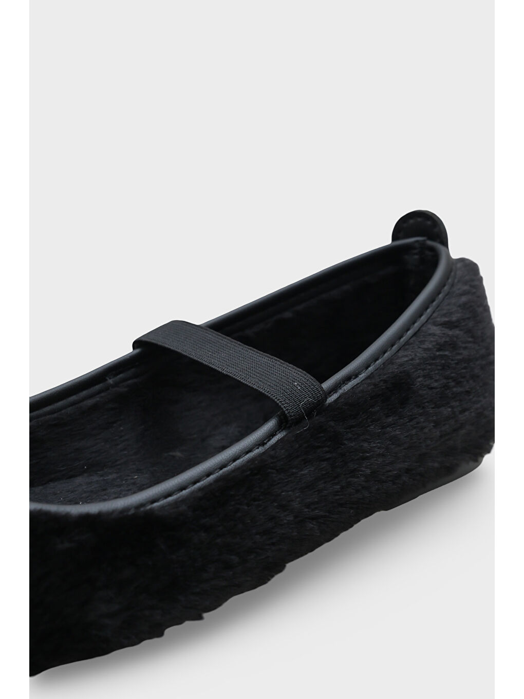 Siyah Ollie Kadın Pelüş Lasitkli Babet-3