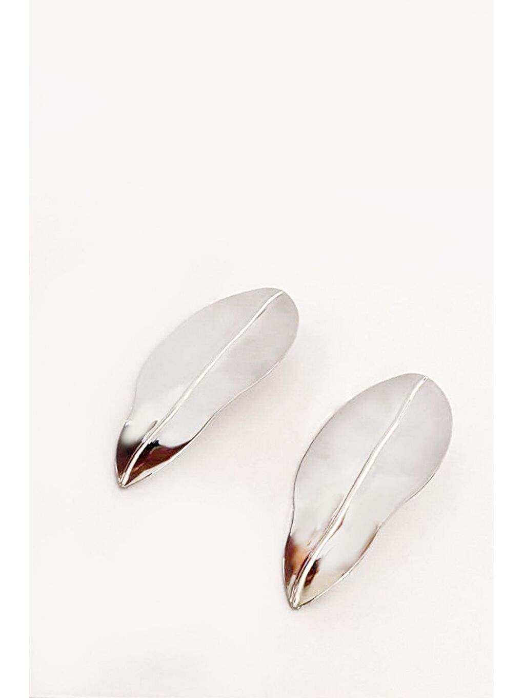 Gri Büyük Yaprak Küpe-1