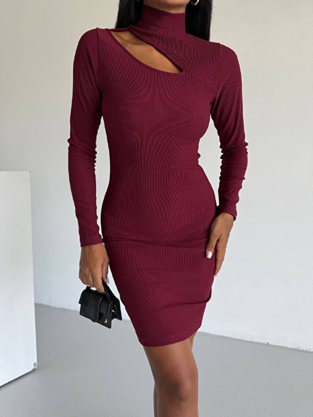 Bordo Ottoman Kumaş Boğazlı Yaka Detay Elbise-3