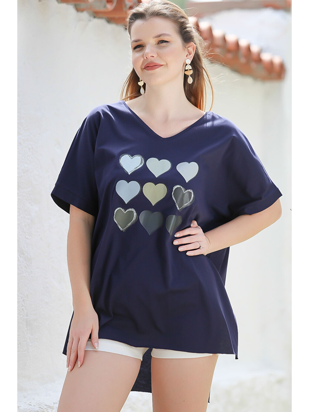 Lacivert V Yaka Kısa Kol Baskılı Arkası Uzun Örme Oversize Casual T-Shirt-2