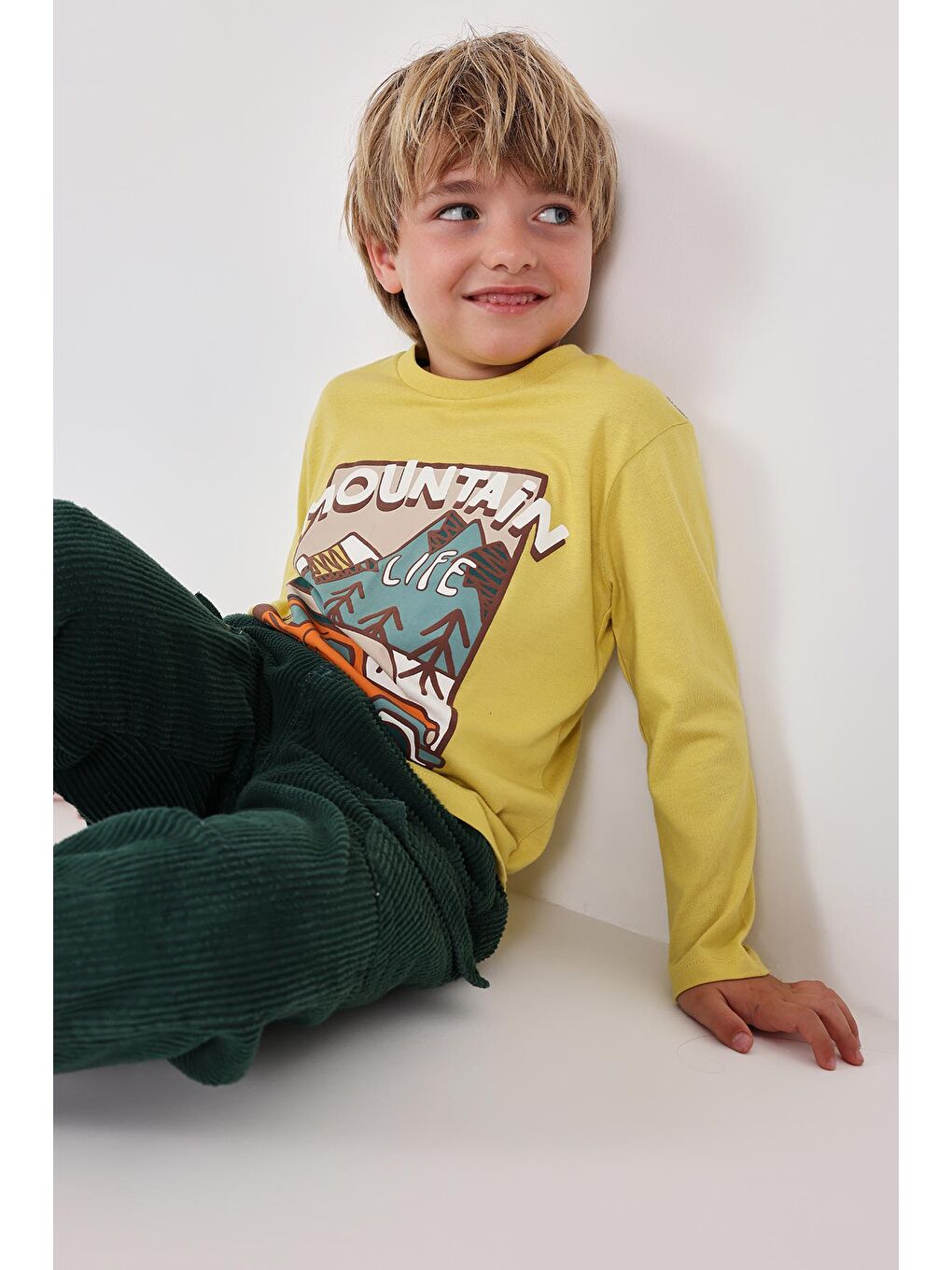 Sarı Erkek Çocuk Araç Baskılı Tshirt-5