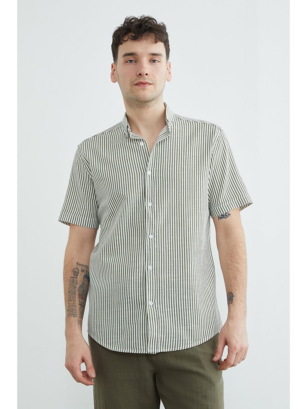 Haki Çizgili Keten Görünümlü Kısa Kol Gömlek-2
