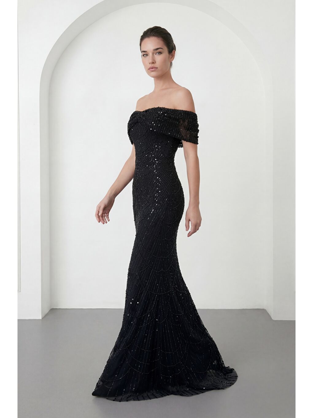 Kadın Siyah Kayık Yaka Boncuklu Uzun Balık Abiye Elbise-2