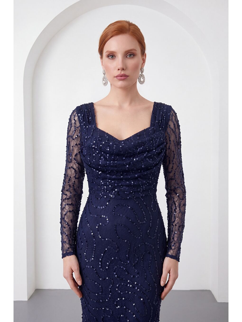 Kadın Lacivert Uzun Kol Boncuklu Abiye Elbise-2