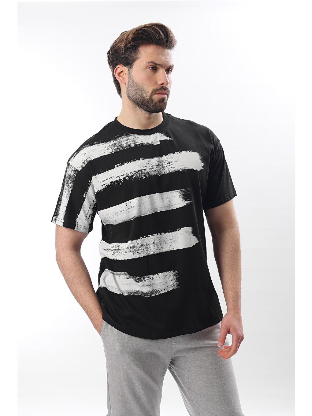 Siyah Baskılı Regular Fit Erkek Tişört E7107-2