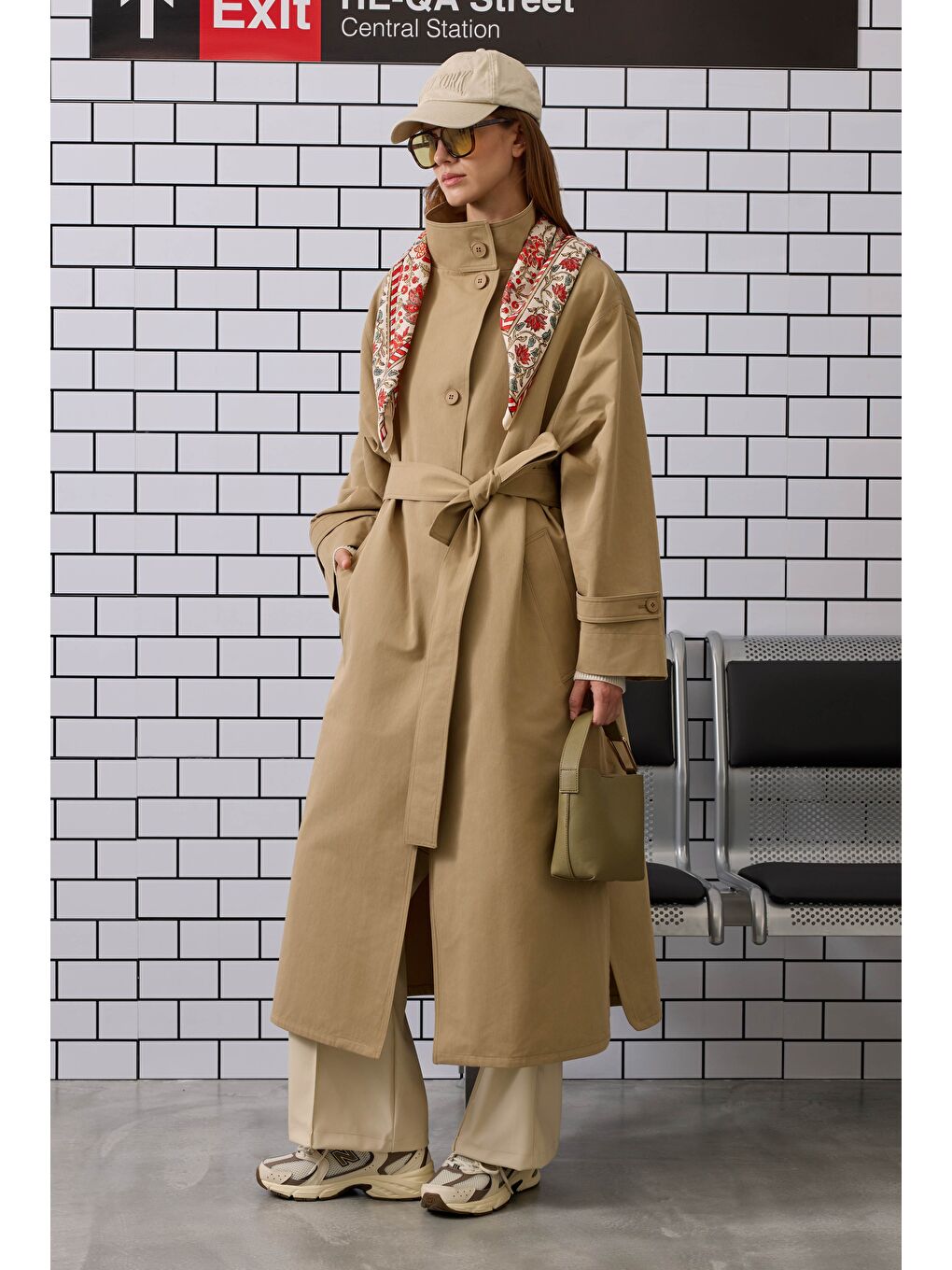 Kahverengi Funnel Neck Uzun Trençkot Açık Vizon