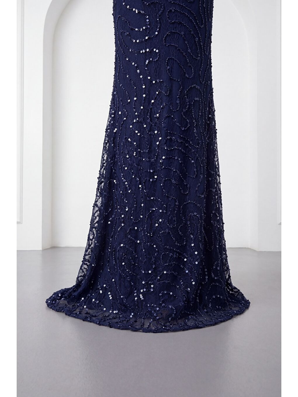 Kadın Lacivert Uzun Kol Boncuklu Abiye Elbise-3