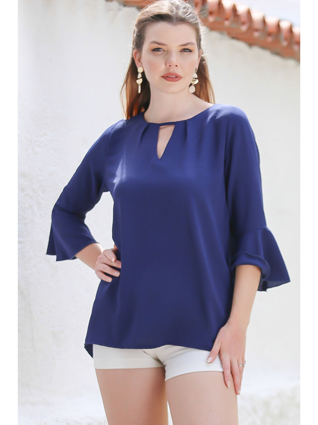 Mavi Yuvarlak Yaka 3/4 Kol Kol Ucu Fırfırlı Dokuma Casual Bluz-1