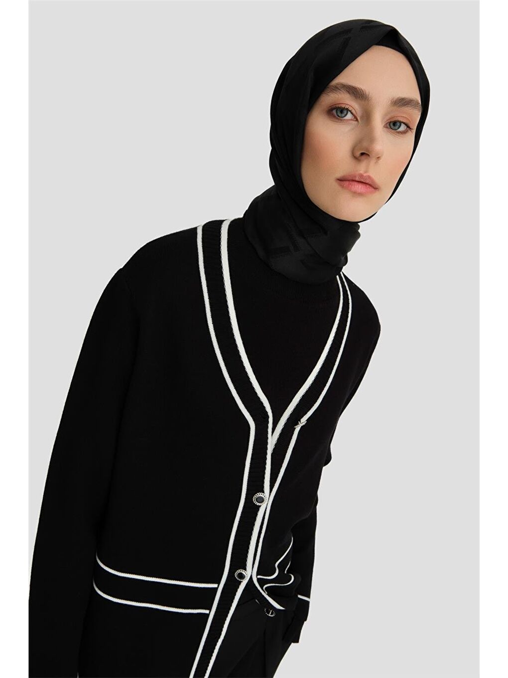 Biye Detaylı Triko Hırka 24Kd2809 Siyah-3