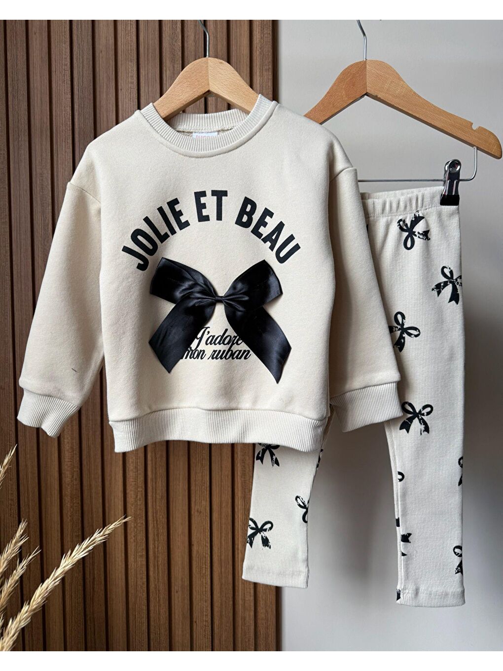 Ekru Kız Çocuk Pamuklu Fiyonk Detaylı Sweatshirt Ve Desenli Tayt Takım-3