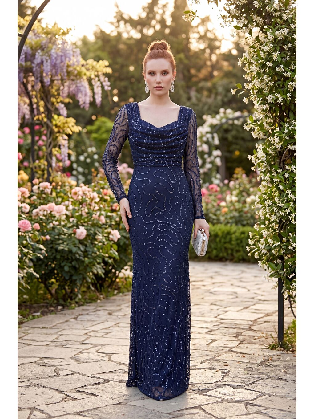 Kadın Lacivert Uzun Kol Boncuklu Abiye Elbise-4