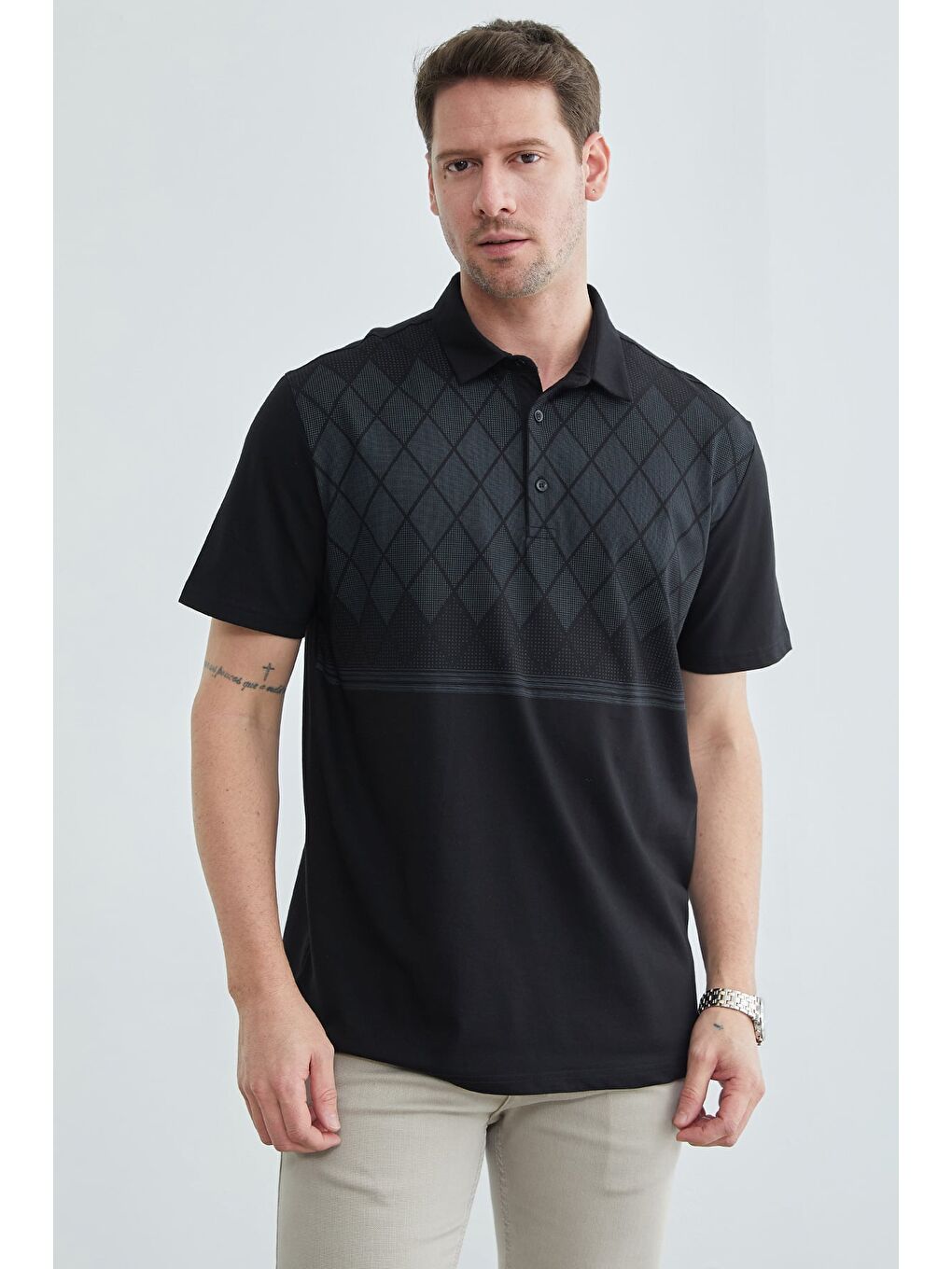 Siyah Baklava Desenli Polo Yaka Tişört-3