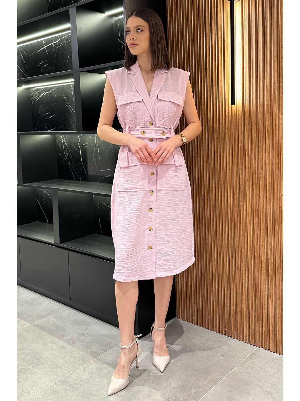 Pembe Kadın Kruvaze Yaka Kuşak Detaylı Boydan Düğmeli Elbise-1