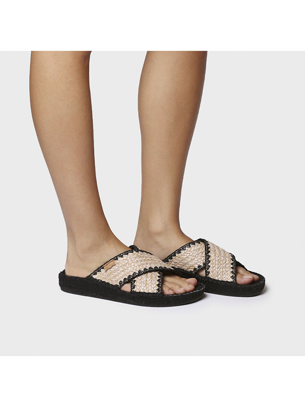 Siyah Kadın Terlik Berta-IP Black-3