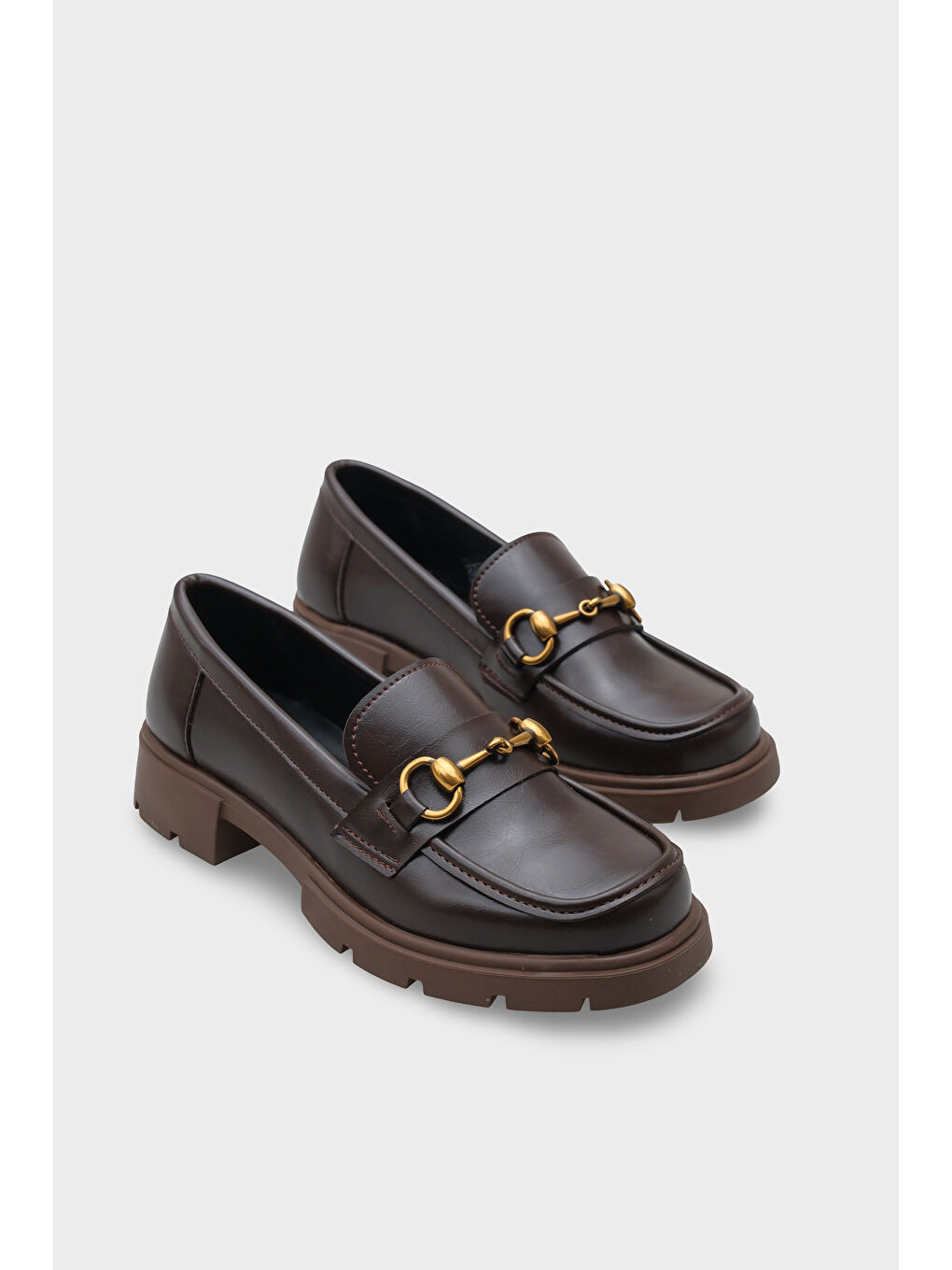 Kahverengi Jessie Trak Tabanlı Metal Tokalı Kadın Loafer-1
