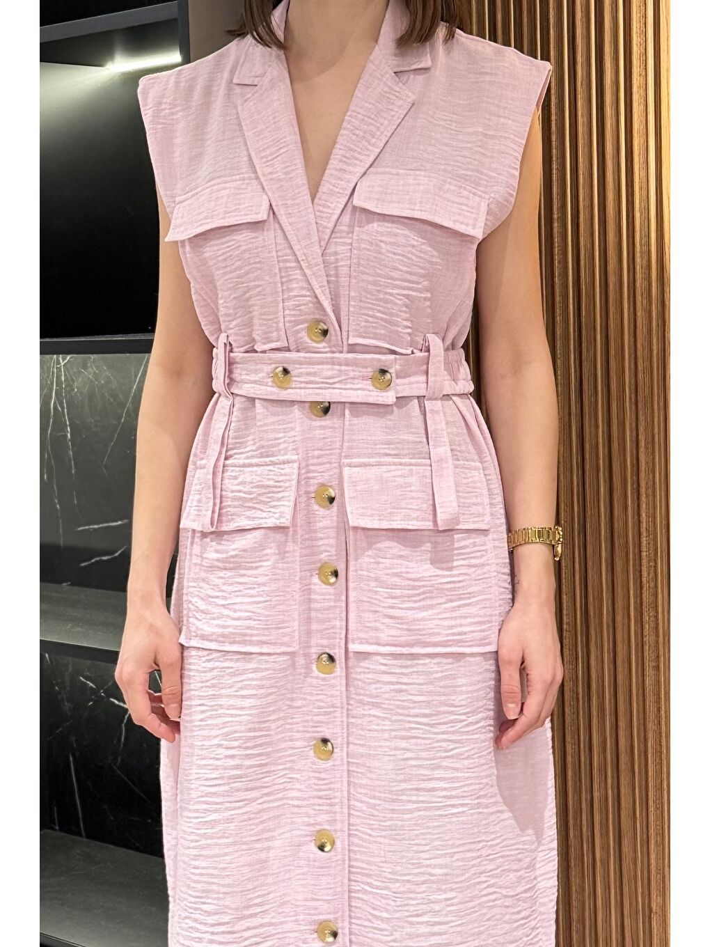 Pembe Kadın Kruvaze Yaka Kuşak Detaylı Boydan Düğmeli Elbise-3