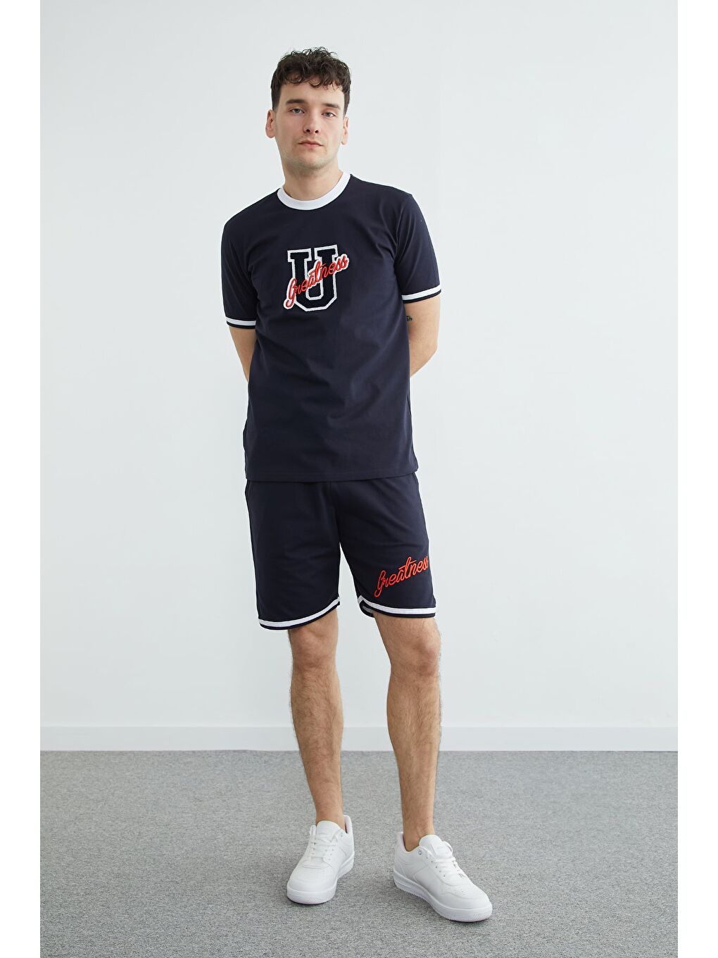 Lacivert Beli Bağlamalı Nakışlı Biye Detaylı Şort-2