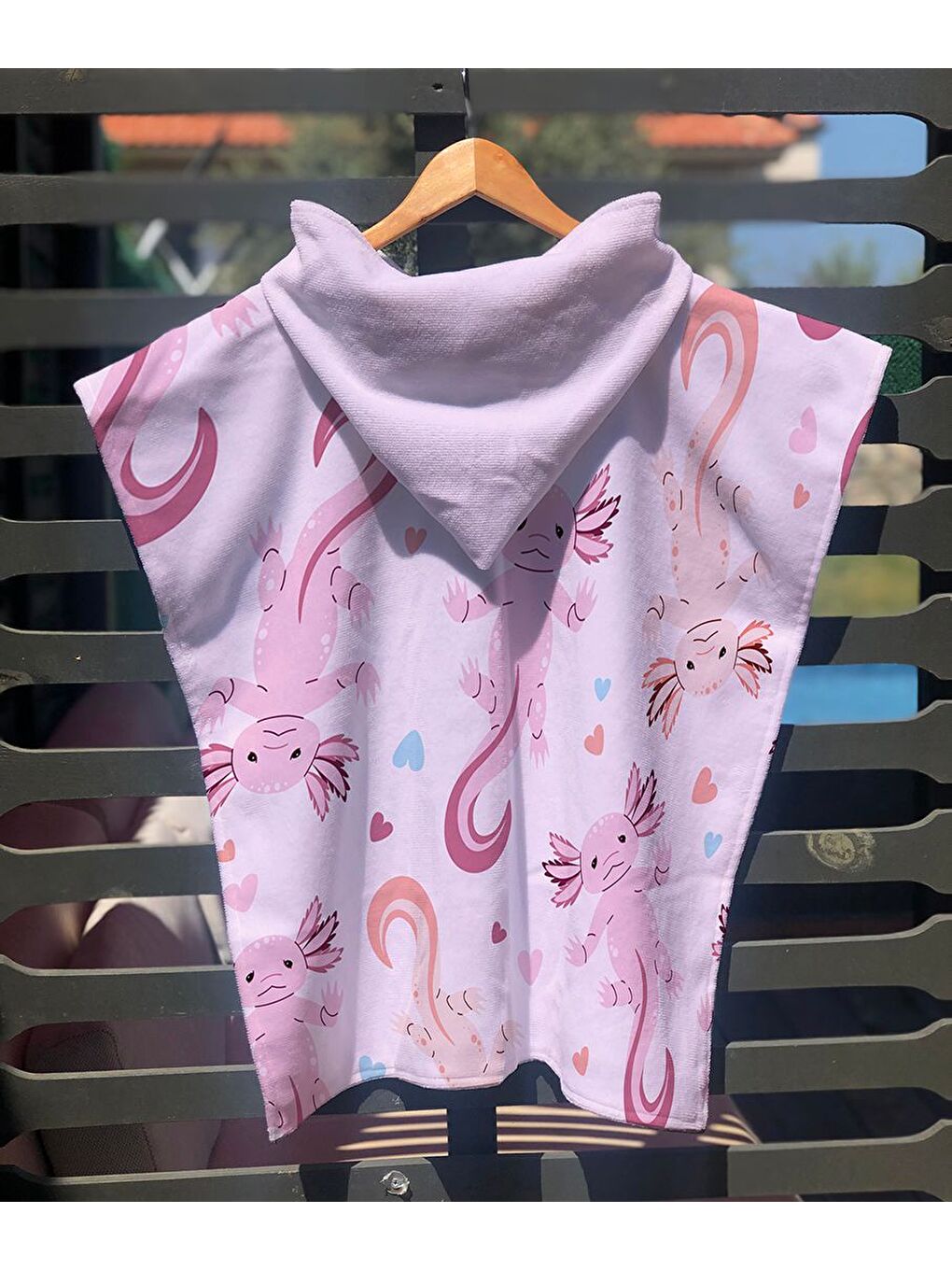 Karışık Aksolotl Desenli Panço Modeli-1