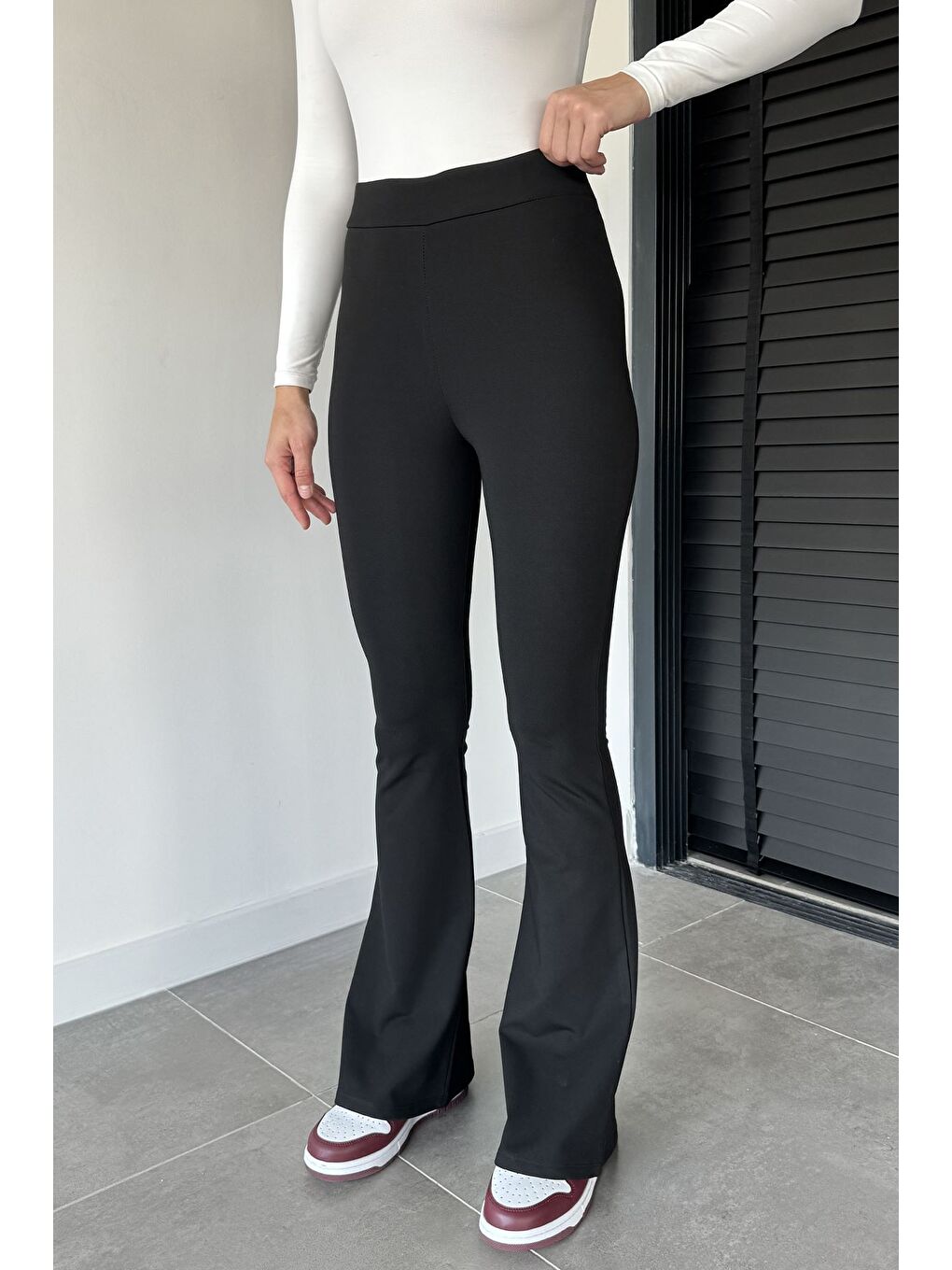 Siyah Kadın Yüksek Bel İspanyol Paça Elastanlı Tayt-1