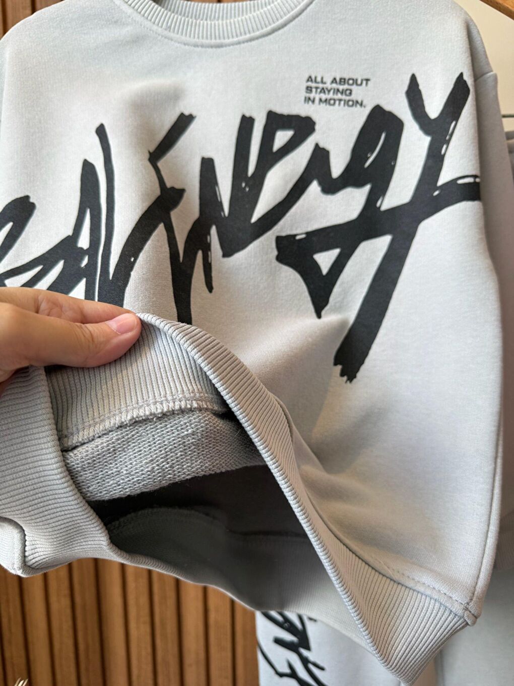 Gri Erkek Çocuk Pamuklu Graffiti Baskılı Sweatshirt Ve Eşofman Alt Takım-4