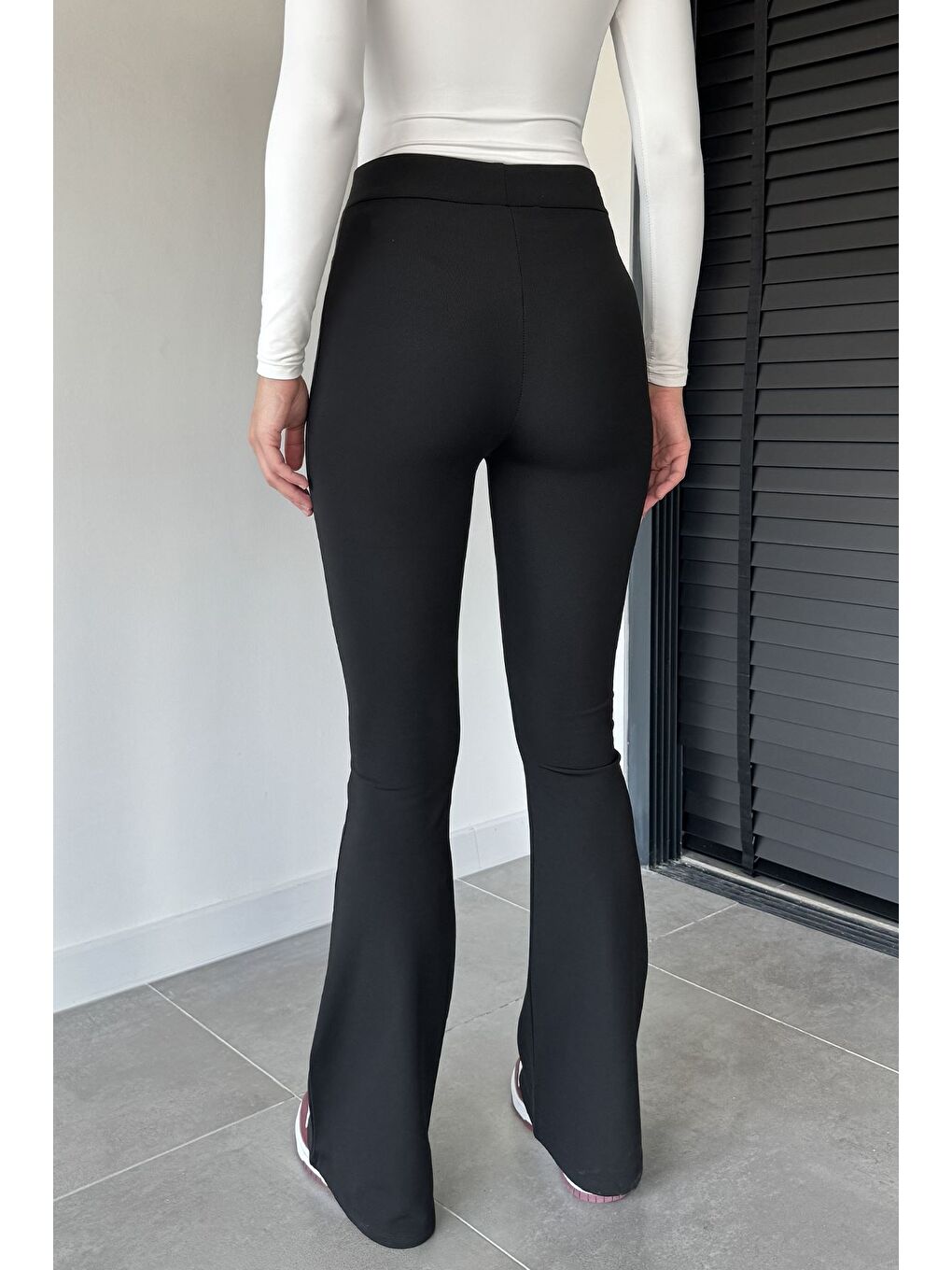 Siyah Kadın Yüksek Bel İspanyol Paça Elastanlı Tayt-3