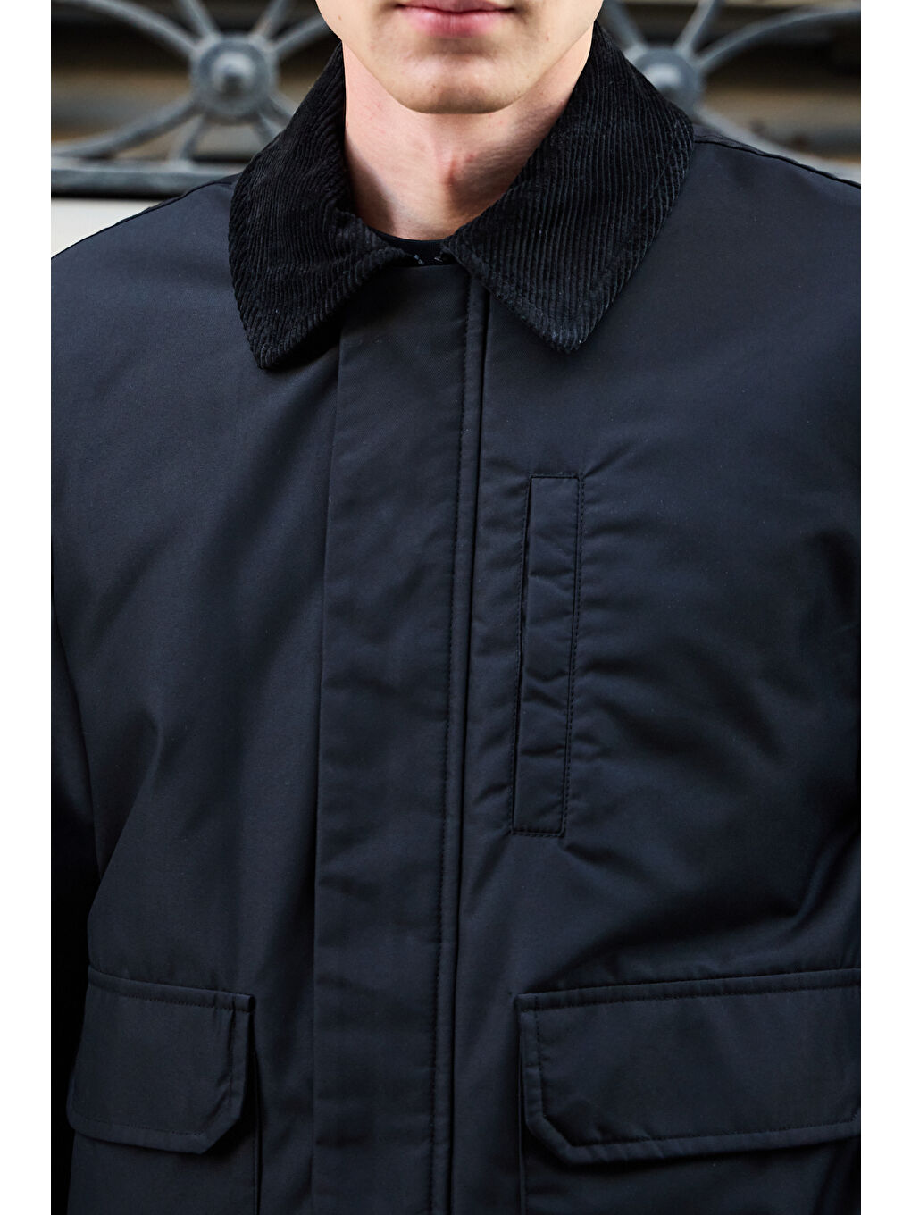 Erkek Kontrast Yakalı Mont Ceket Siyah-6