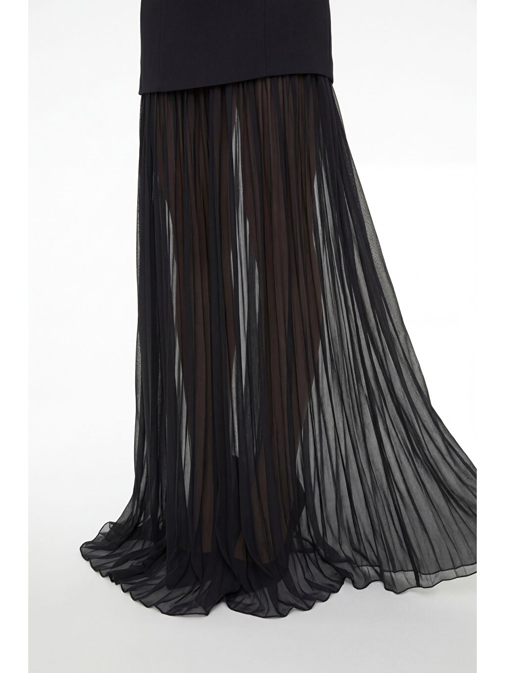 Kadın Siyah Halter Yaka Uzun Mezuniyet Elbisesi-3