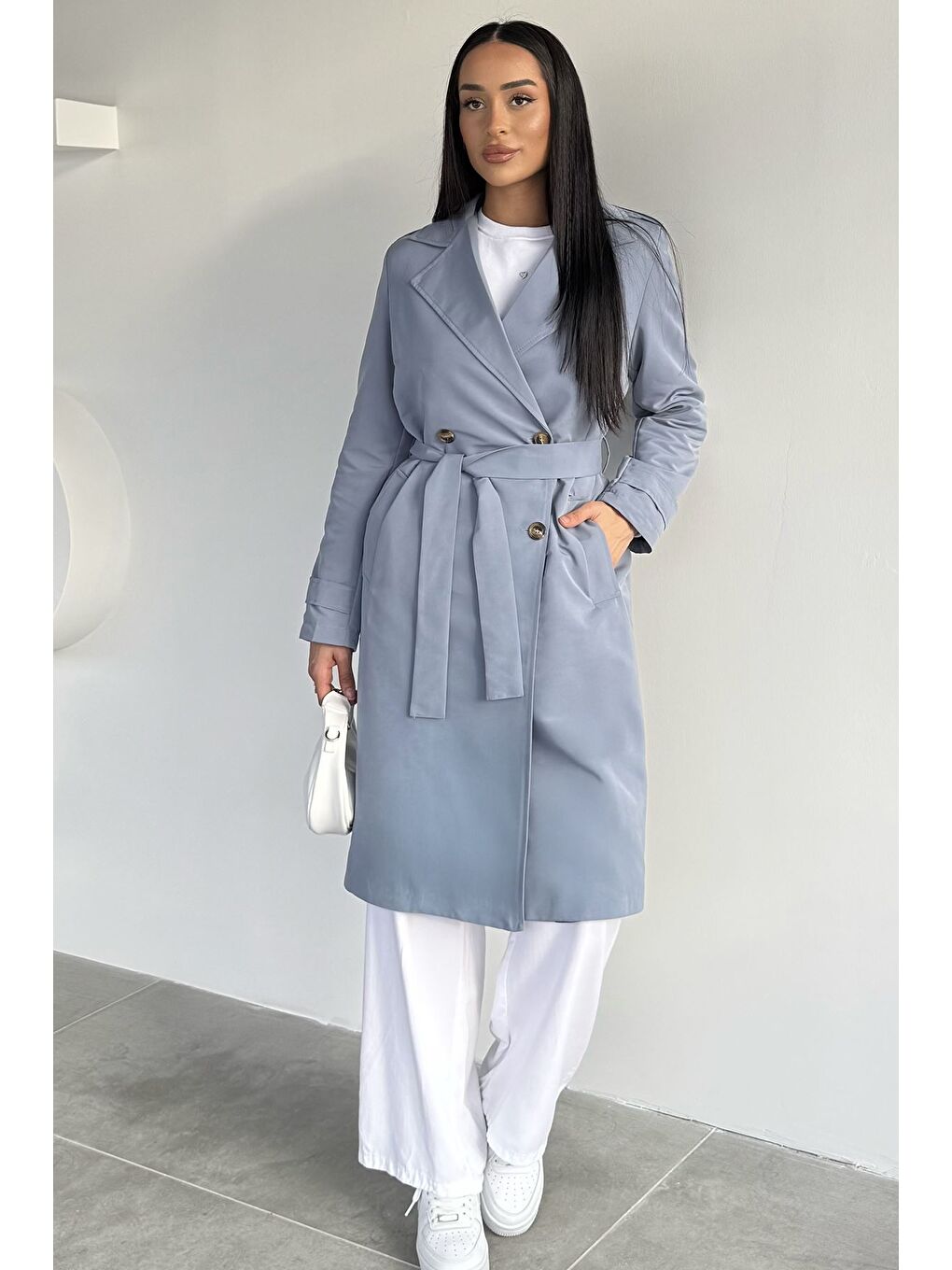 İndigo Kadın Kruvaze Yaka İç Astarlı Bel Kuşak Detaylı Trençkot