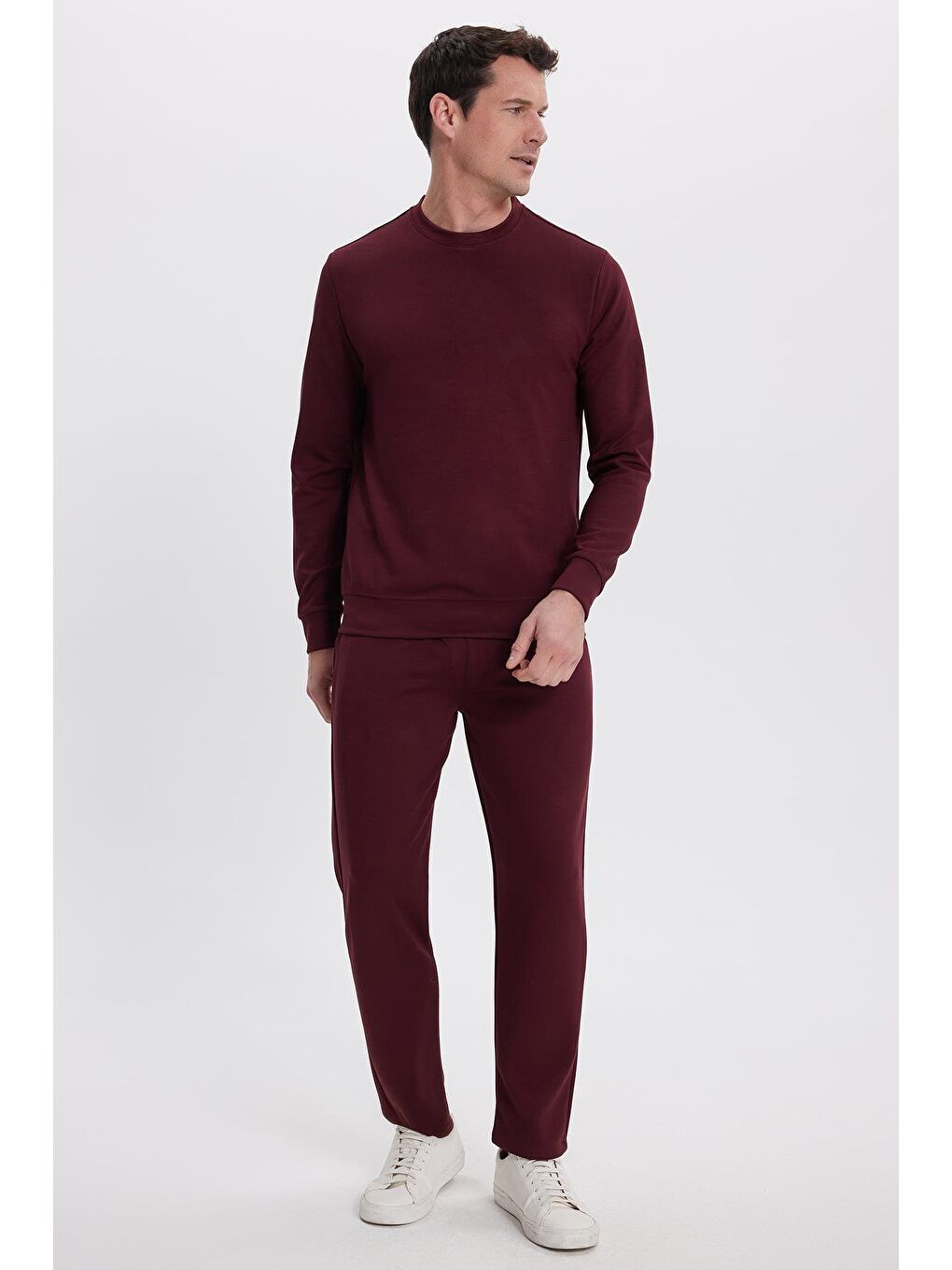 Erkek Slim Fit Dar Kesim Beli Bağcıklı 3 Cepli Geniş Paça Bordo Eşofman Altı-4