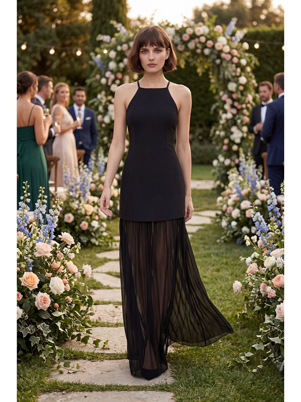 Kadın Siyah Halter Yaka Uzun Mezuniyet Elbisesi-4