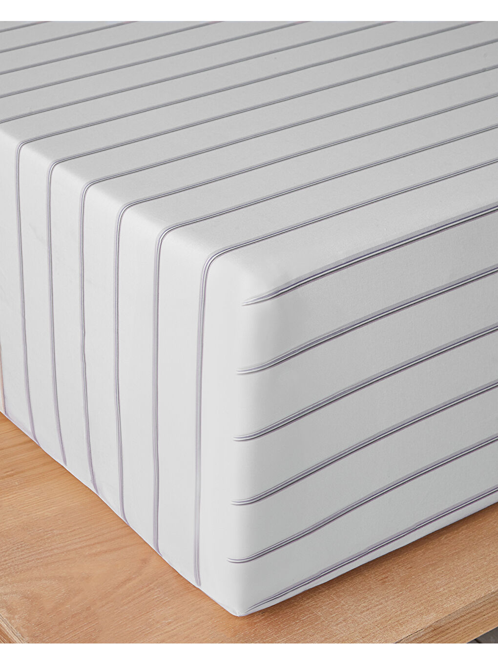 Serene Stripes Pamuklu Çift Kişilik Lastikli Çarşaf 160x200 cm Lacivert-1