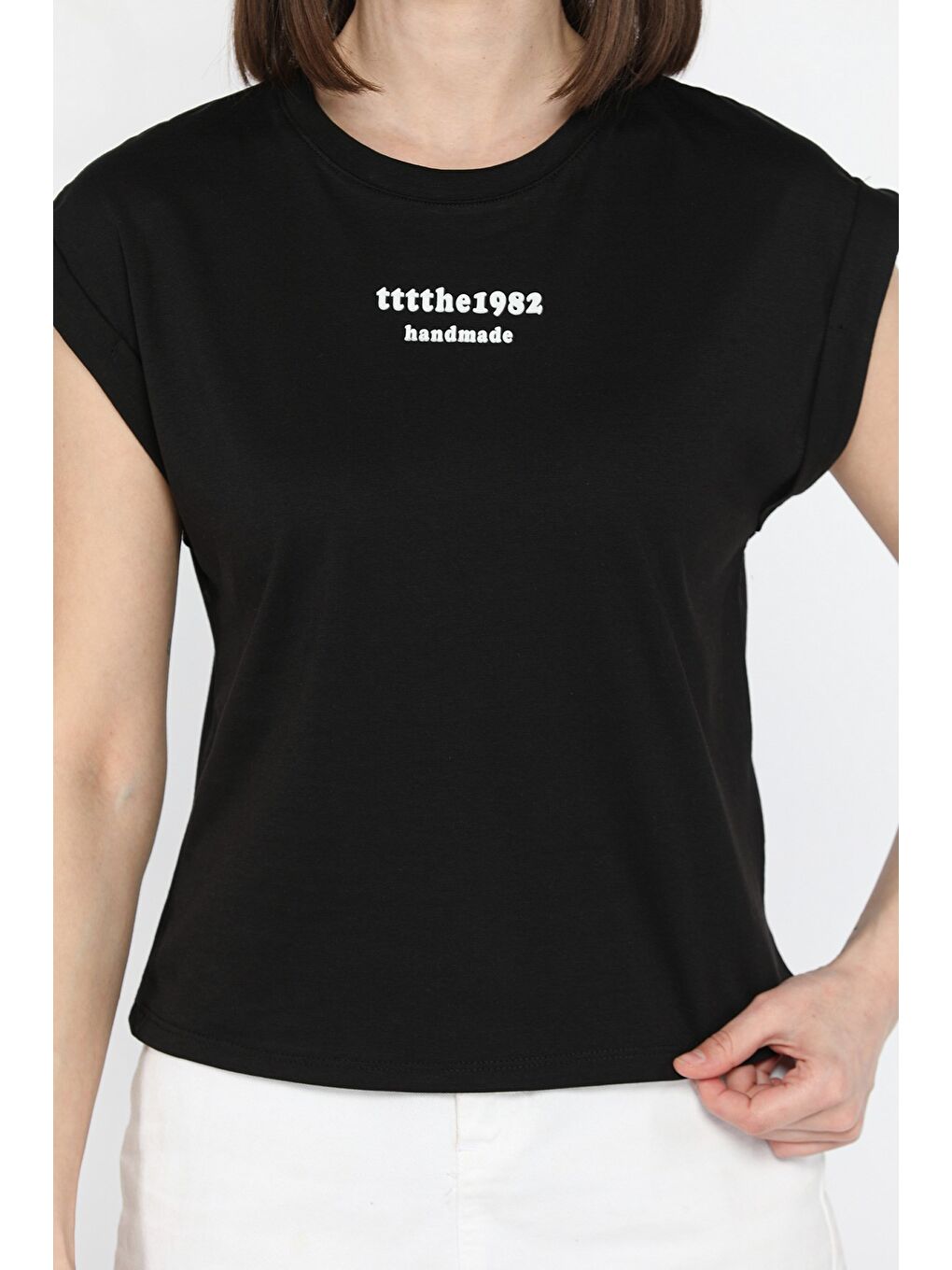 Siyah Kadın Kabartma Yazı Baskılı Japone Kol Tişört-2