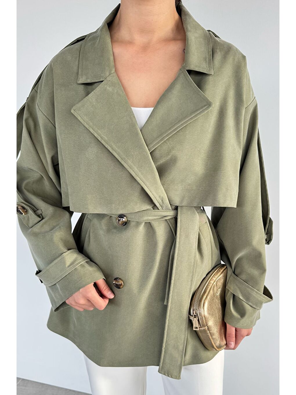 Haki Kadın Ön Düğmeli İç Astarlı Bel Kuşak Detaylı Trençkot-1