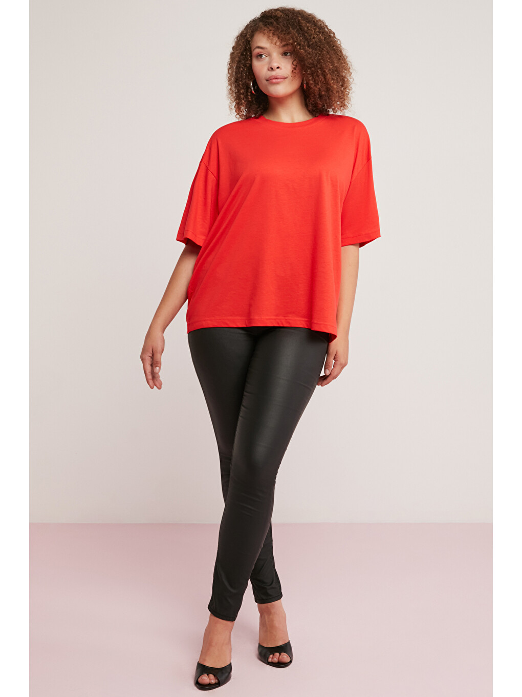 Allıson Kadın 100% Pamuk Oversize Fit Yuvarlak Yaka Yarım Kollu Basıc Kırmızı Büyük Beden T-shirt-3